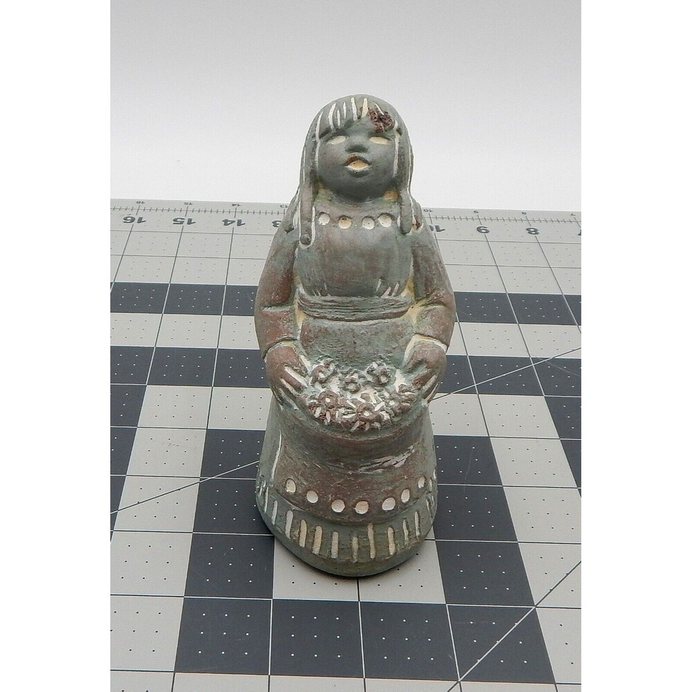Isabel Bloom Singing Angel Holding Flower Cement 4-1/2 Figurine 1992